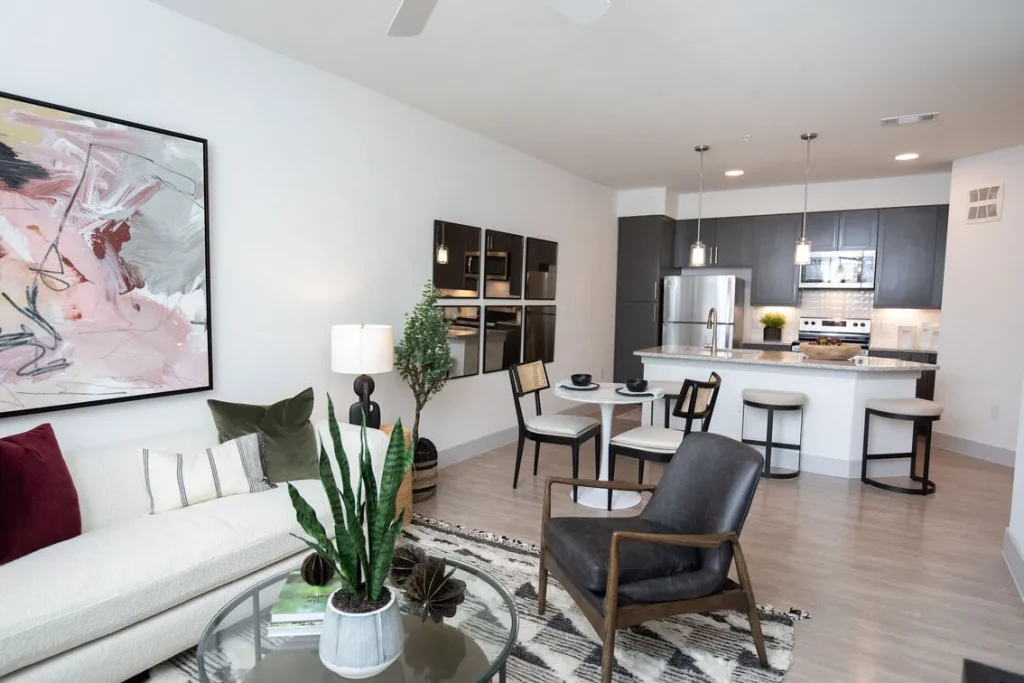The Madison at City Place Apartments High Ceilings
