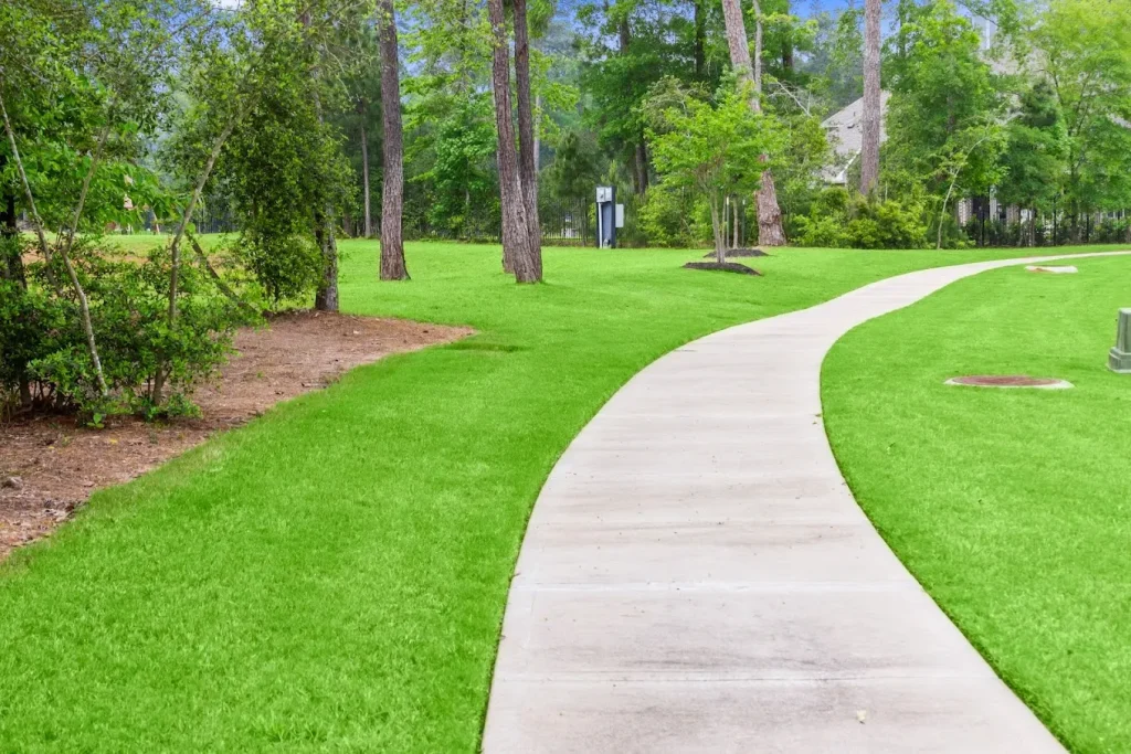 Amber Pines at Fosters Ridge Apartments Jogging Trail