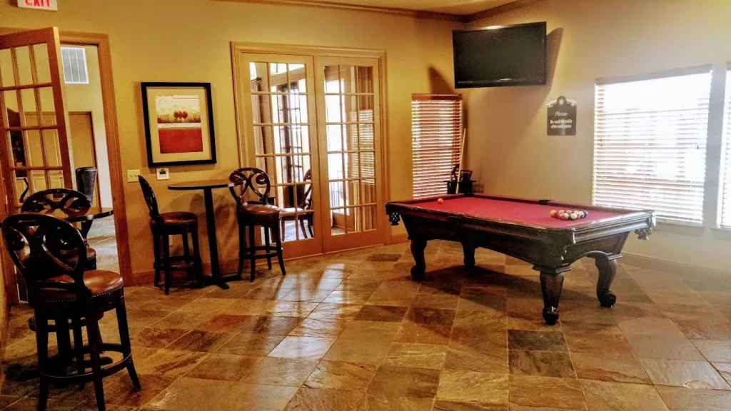 Skytop Apartments
