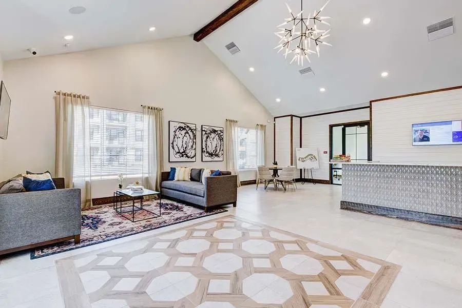 Woodridge at Grand Central Park Apartments with Concierge Services