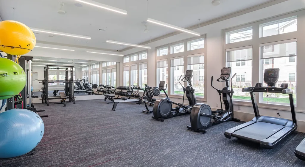 Ariza Westview Apartments with Gym/Fitness Center