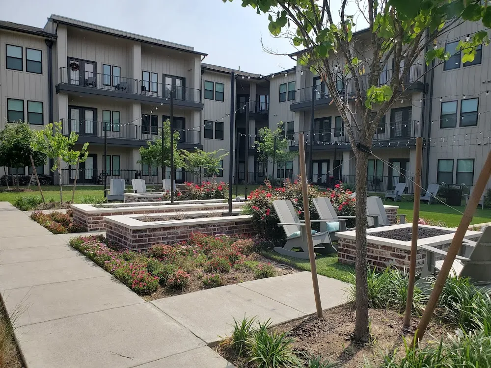The Strake at Grand Central Apartments with Garage