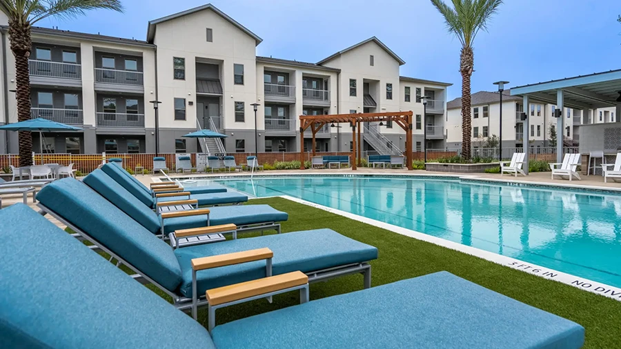 Alta Sergeant Apartments Swimming Pool
