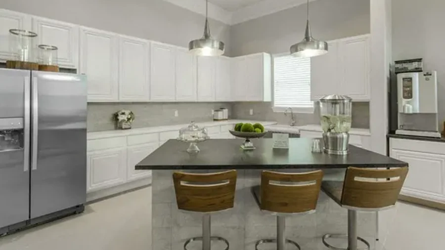 Berkshire Jones Forest Apartments with Granite Countertops