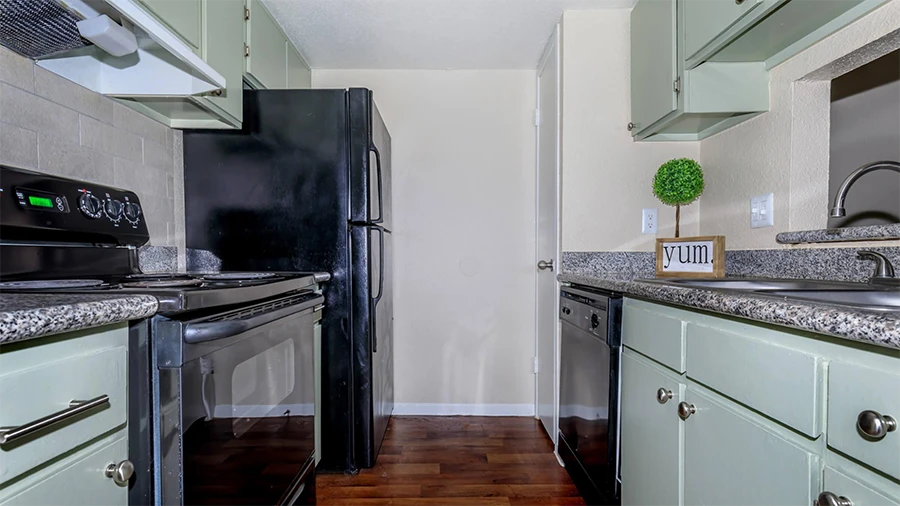 Reserve at Forest Ridge Apartments with Granite Countertops
