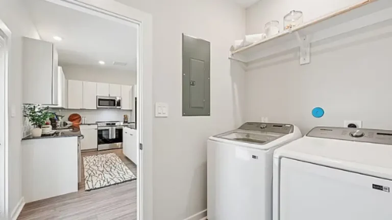 Conroe Apartments With In-Unit Laundry